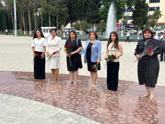 Şirvanda dövlət qulluqçularının peşə bayramı qeyd edilib.