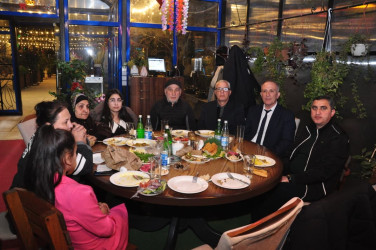 Şirvanda Beynəlxalq Qadınlar Günü münasibətilə şəhid anaları ilə görüş keçirilib, onlar üçün iftar süfrəsi təşkil olunub.