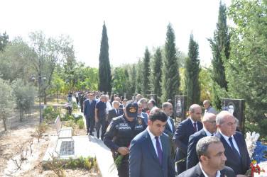 Şəhid polkovnik-leytenant Rəşad Hüseynovun xatirəsi anılıb.