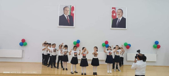 Şirvan Şəhər İcra Hakimiyyətinin təşkilatçılıgı ilə 28 May–Müstəqillik Günü münasibətilə  silsilə tədbirlər keçirilir.