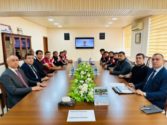 Şirvan Şəhər İcra Hakimiyyətinin başçısı İlqar Abbasov “Şirvan” futbol klubunun üzvləri ilə görüşüb.
