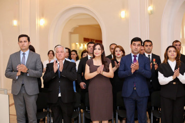 Şirvanda dövlət qulluqçularının peşə bayramı qeyd edilib.