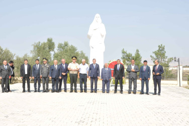 Şəhid polkovnik-leytenant Rəşad Hüseynovun xatirəsi anılıb.