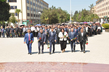 Şirvanda Ümummilli lider, Ulu Öndər Heydər Əliyevin anadan olmasının 103 illiyi münasibətilə xatirəsi anılıb.