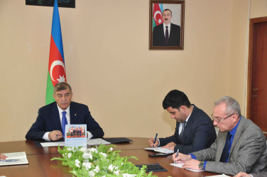 Şirvan Səhər İcra Hakimiyyətinin başçısı İlqar Abbasov vətəndaş qəbulu keçirib.