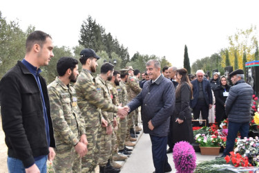 Zəfər Günü münasibətilə Şəhidlər Xiyabanı ziyarət olunub.