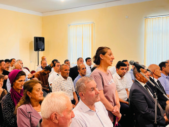 Şirvan Şəhər İcra Hakimiyyətinin başçısı İlqar Abbasov növbəti səyyar görüş keçirib.