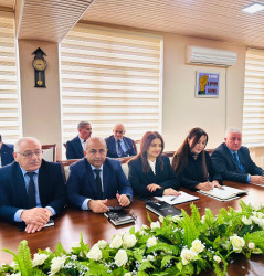 Şirvan Səhər İcra Hakimiyyətinin başçısı İlqar Abbasov növbəti vətəndaş qəbulu keçirib.