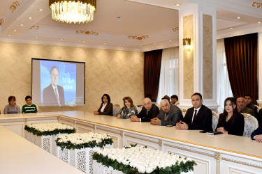 Şirvan şəhərində Azərbaycan xalqının Ümummilli Lideri, Ulu öndər Heydər Əliyevin anım günü ilə əlaqədar tədbir keçirilib.