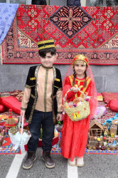 Şəhər İcra Hakimiyyətinin başçısı İlqar Abbasov yel çərşənbəsi münasibətilə təşkil olunan tədbirdə iştirak edib.