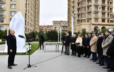 Azərbaycan Respublikasının Prezidenti İlham Əliyev fevralın 8-də Bakıda görkəmli bəstəkar, Xalq artisti, Dövlət mükafatı laureatı Tofiq Quliyevin abidəsinin açılışında iştirak edib.