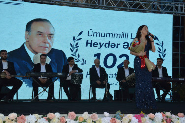Şirvanda Ümummilli lider, Ulu Öndər Heydər Əliyevin anadan olmasının 102-ci ildönümünə həsr olunmuş konsert təşkil edilib.