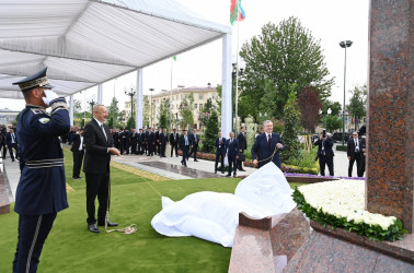 İyunun 21-də Daşkənddə Heydər Əliyev Meydanının açılışı olub.