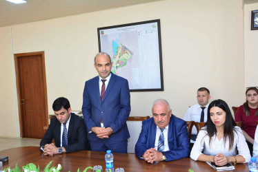 Şirvanda yüksək bal toplayan məzunlarla görüş keçirilib.