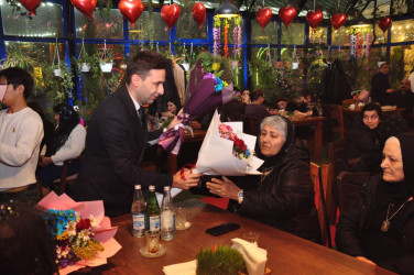 Şirvanda Beynəlxalq Qadınlar Günü münasibətilə şəhid anaları ilə görüş keçirilib, onlar üçün iftar süfrəsi təşkil olunub.