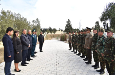 Zəfər Günü münasibətilə Şəhidlər Xiyabanı ziyarət olunub.