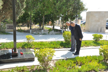 Şəhər İcra Hakimiyyətinin başçısı iyul ayının sonuncu cümə axşamı şəhid ailələrinin üzvləri ilə birlikdə Şəhidlər xiyabanını ziyarət edib.