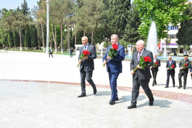 Şirvanda Ümummilli lider, Ulu Öndər Heydər Əliyevin anadan olmasının 103 illiyinə həsr olunmuş tədbir keçirilib.