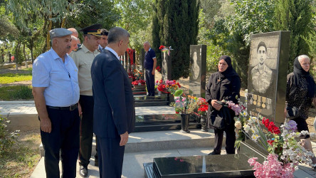 Şirvan Şəhər İcra Hakimiyyətinin başçısı iyul ayının sonuncu cümə axşamı  şəhid ailələri ilə birlikdə Şəhidlər Xiyabanını ziyarət edib.