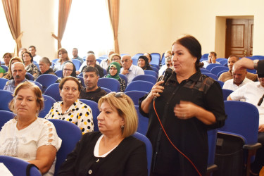 “Şəhid ailələri və qazilər, onlarla görülən işlər və qarşıda duran vəzifələr” barədə Şirvan Şəhər İcra Hakimiyyətində silsilə tədbirlər keçirilib.