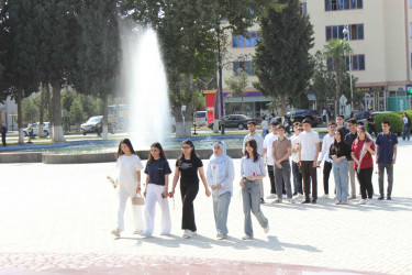 Şirvanda yüksək bal toplayan məzunlarla görüş keçirilib.