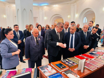 Şirvanda 18 oktyabr – Müstəqilliyin Bərpası Günü qeyd edilib.