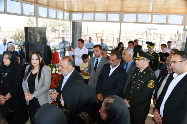 Bu gün Vətən müharibəsinin şəhidi baş leytenant Ruslan Rustamovun anım günü qeyd edilib.