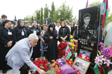 Şirvan Şəhər İcra Hakimiyyətinin başçısı İlqar Abbasov iyul ayının sonuncu cümə axşamı Şəhidlər xiyabanını ziyarət edib, şəhid ailələri ilə görüşüb.