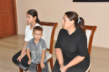 Şirvan Şəhər İcra Hakimiyyətinin başçısı İlqar Abbasov vətəndaş qəbulu keçirib.