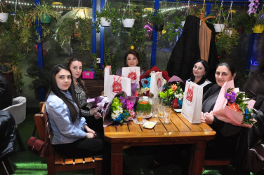 Şirvanda Beynəlxalq Qadınlar Günü münasibətilə şəhid anaları ilə görüş keçirilib, onlar üçün iftar süfrəsi təşkil olunub.