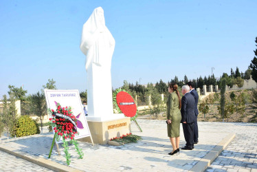 Şirvanda Zəfər Günü münasibətilə Şəhidlər Xiyabanı ziyarət olunub.