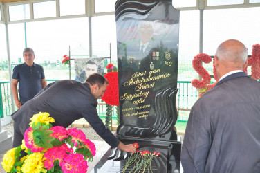 Şəhid baş leytenant Ruslan Rustamovun xatirəsi anılıb.