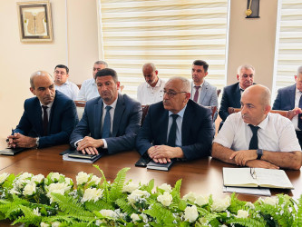 Şirvan Səhər İcra Hakimiyyətinin başçısı İlqar Abbasov növbəti vətəndaş qəbulu keçirib.