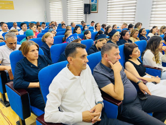 Şirvan Şəhər İcra Hakimiyyətinin başçısı İlqar Abbasov  növbəti səyyar görüş keçirib.