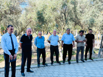 Şirvan Şəhər İcra Hakimiyyətinin başçısı iyul ayının sonuncu cümə axşamı  şəhid ailələri ilə birlikdə Şəhidlər Xiyabanını ziyarət edib.