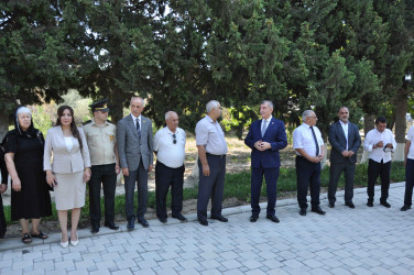 Şirvan Şəhər İcra Hakimiyyətinin başçısı İlqar Abbasov Şəhidlər xiyabanına ənənəvi ziyarətdə iştirak edib.