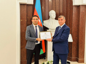 Şirvanda dövlət qulluqçularının peşə bayramı qeyd edilib.