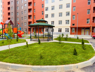 Şəhər İcra Hakimiyyətinin başçısı İlqar Abbasov  MİDA “Yeni Şirvan” Yaşayış Kompleksində görülən işlərin gedişi ilə tanış olub.