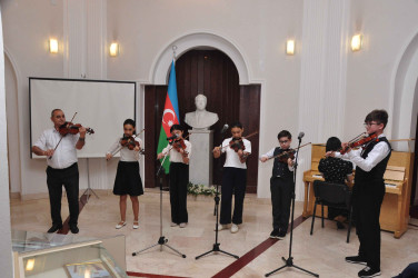 Şirvanda Müstəqillik Gününə həsr olunmuş tədbir keçirilib.