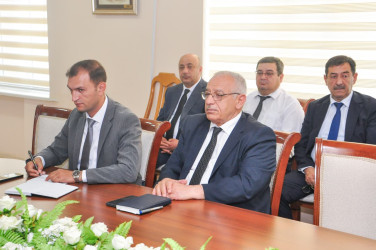 Şirvan Səhər İcra Hakimiyyətinin başçısı İlqar Abbasov vətəndaş qəbulu keçirib.