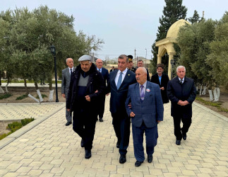 Şəhər İcra Hakimiyyətinin başçısı noyabr ayının sonuncu cümə axşamı şəhid ailəsi üzvləri ilə birlikdə Şəhidlər xiyabanını ziyarət edib.