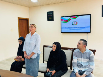 Şirvan Səhər İcra Hakimiyyətinin başçısı İlqar Abbasov növbəti vətəndaş qəbulu keçirib.