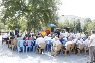 Şirvan Şəhər İcra Hakimiyyətinin başçısı İlqar Abbasov sakinlərlə növbəti səyyar görüş keçirib 15.08.2023