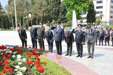 Şirvanda Ümummilli lider, Ulu Öndər Heydər Əliyevin anadan olmasının 103 illiyinə həsr olunmuş tədbir keçirilib.