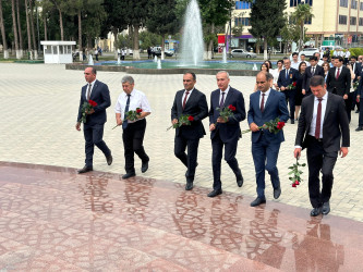 Şirvanda dövlət qulluqçularının peşə bayramı qeyd edilib.