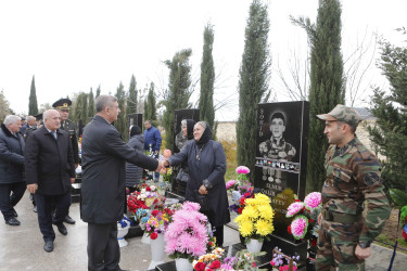 Şirvan Şəhər İcra Hakimiyyətinin başçısı noyabr ayının sonuncu cümə axşamı Şəhidlər xiyabanını ziyarət edib, şəhid ailələri ilə görüşüb.