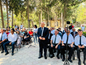 Şirvan Şəhər İcra Hakimiyyətinin başçısı İlqar Abbasov sakinlərlə növbəti səyyar görüş keçirib.