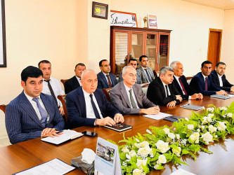 Şirvan Səhər İcra Hakimiyyətinin başçısı İlqar Abbasov növbəti vətəndaş qəbulu keçirib.