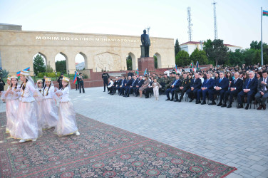 Şirvanda Ümummilli lider, Ulu Öndər Heydər Əliyevin anadan olmasının 103 illiyinə həsr olunmuş konsert təşkil edilib.