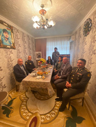 Şirvan şəhərində “Anım Günü” ərəfəsində şəhid ailələri və müharibə əlilləri ziyarət olunur